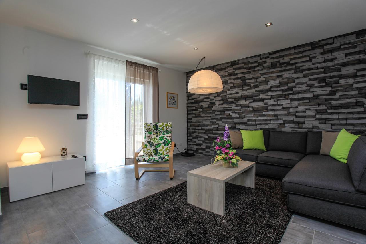 Apartments Fiora بريمونتيرا المظهر الخارجي الصورة