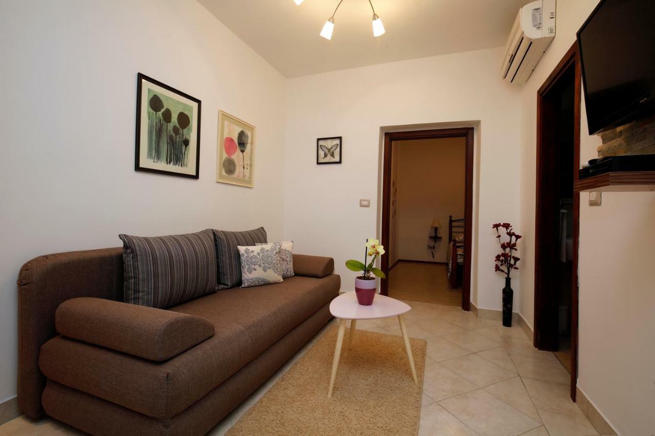 Apartments Fiora بريمونتيرا المظهر الخارجي الصورة